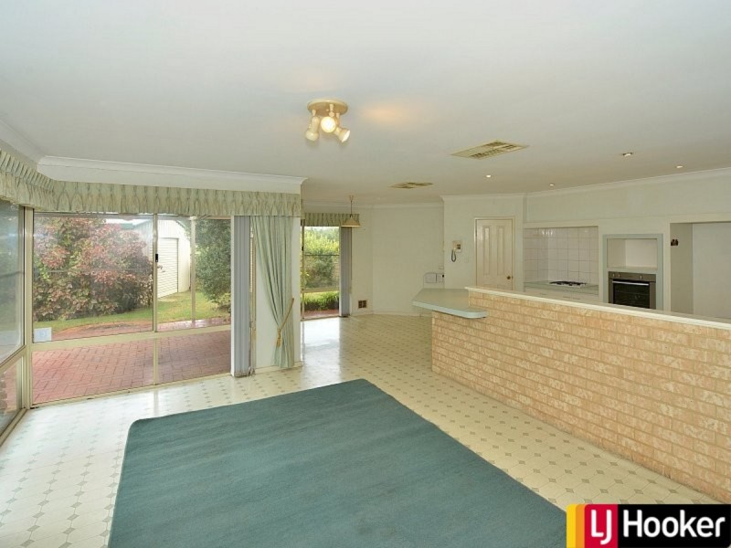 10 Peron Place, San Remo WA 6210