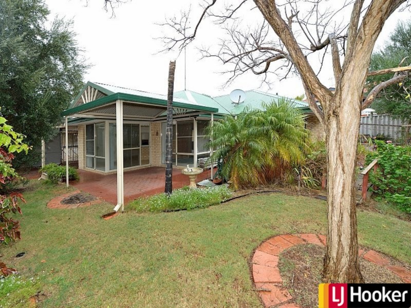 10 Peron Place, San Remo WA 6210