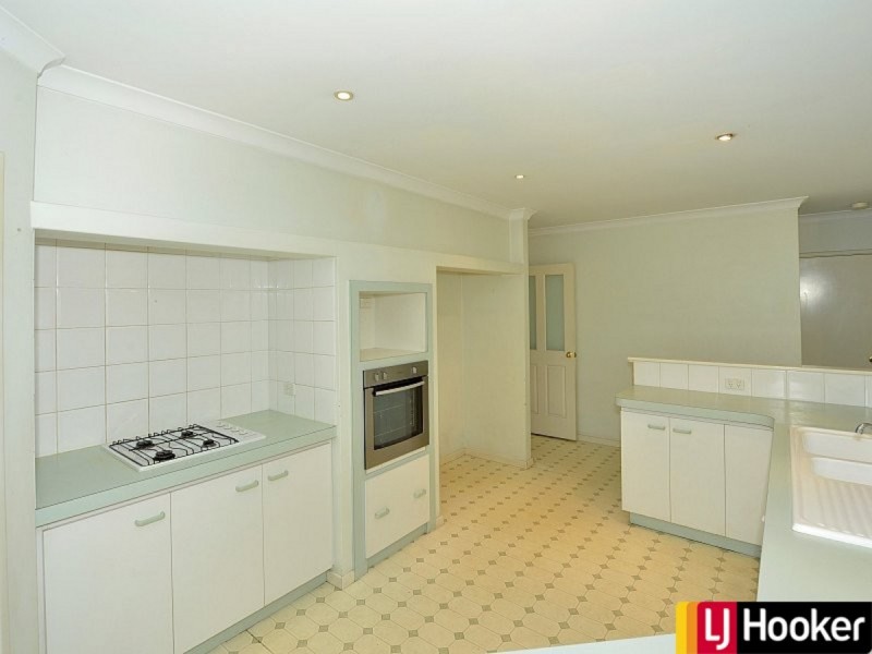 10 Peron Place, San Remo WA 6210
