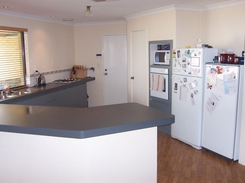 16 Bethel Corner, Halls Head WA 6210