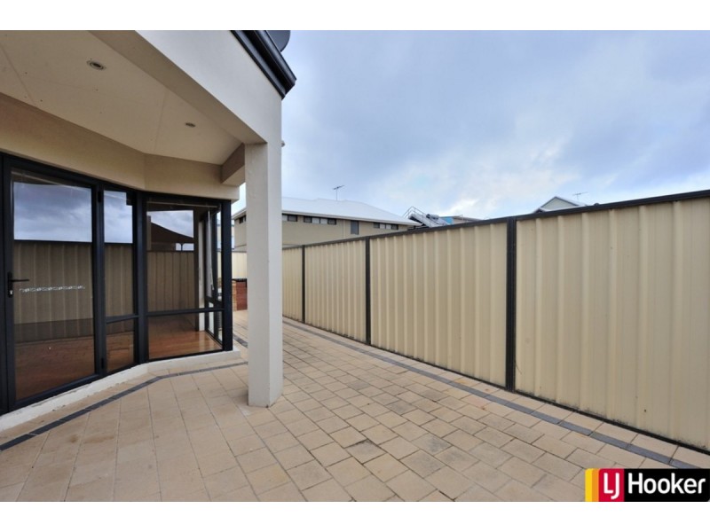 22/68 Hickman Road, Silver Sands WA 6210