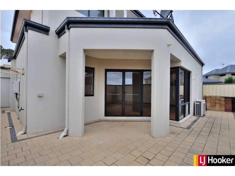 22/68 Hickman Road, Silver Sands WA 6210