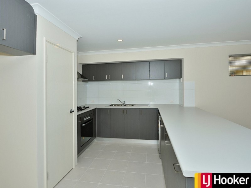 12 Harvey Crescent, South Yunderup WA 6208