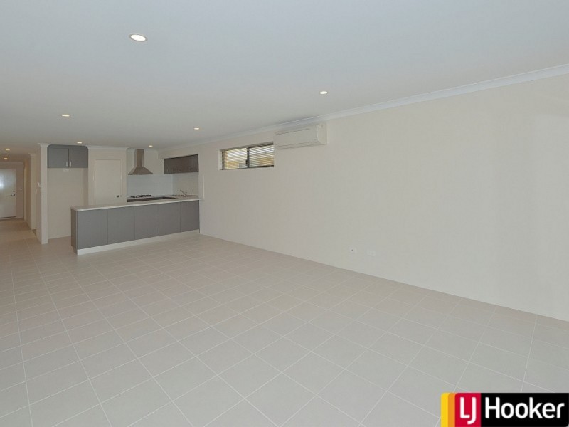 12 Harvey Crescent, South Yunderup WA 6208