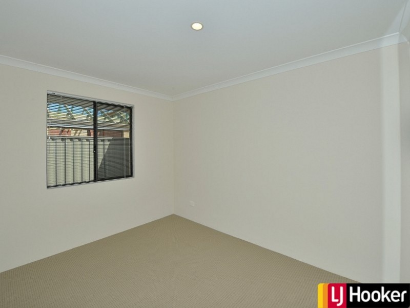 12 Harvey Crescent, South Yunderup WA 6208