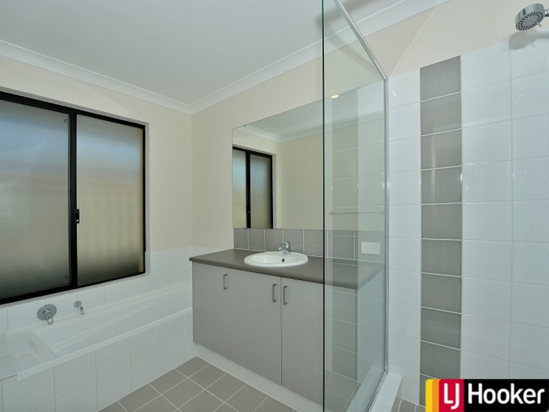 12 Harvey Crescent, South Yunderup WA 6208