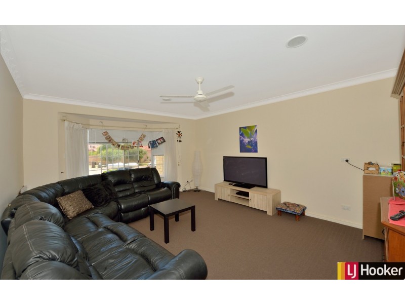 9 Neptune Place, Halls Head WA 6210