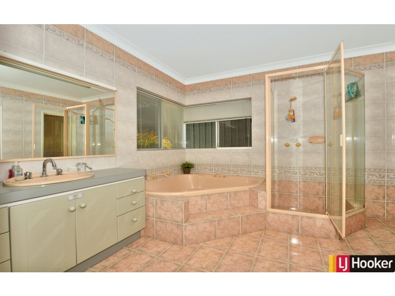 9 Neptune Place, Halls Head WA 6210