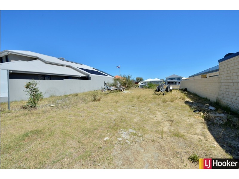 19 Estuary Place, Wannanup WA 6210