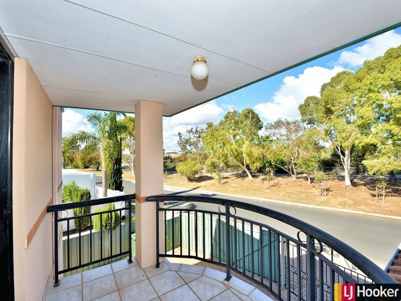 49 Waterside Drive, Dudley Park WA 6210