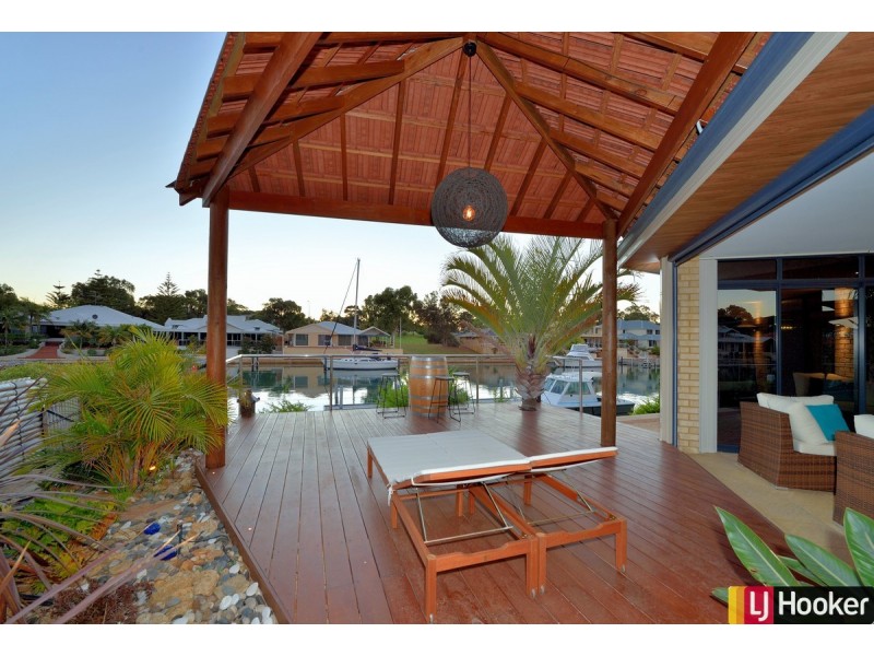 48 Cambria Island Retreat, Halls Head WA 6210