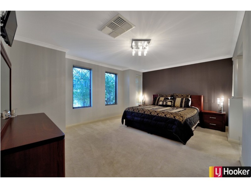 48 Cambria Island Retreat, Halls Head WA 6210