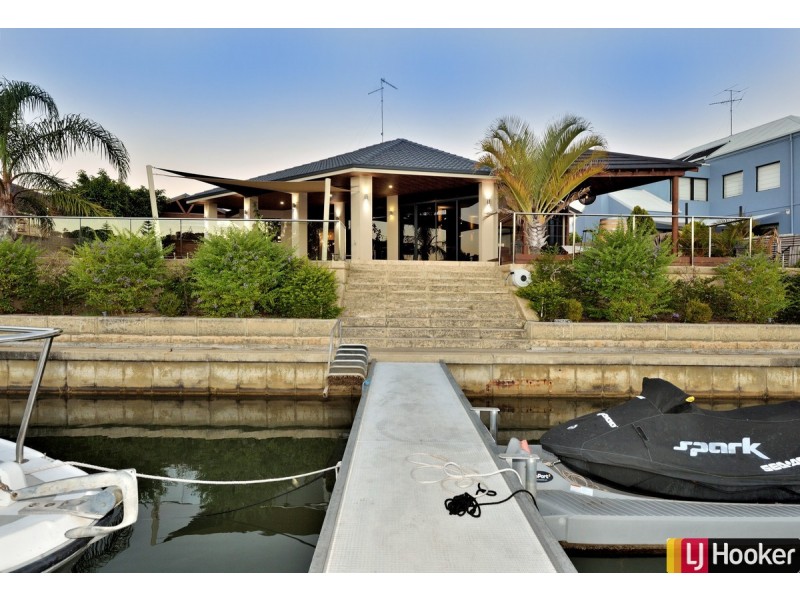 48 Cambria Island Retreat, Halls Head WA 6210