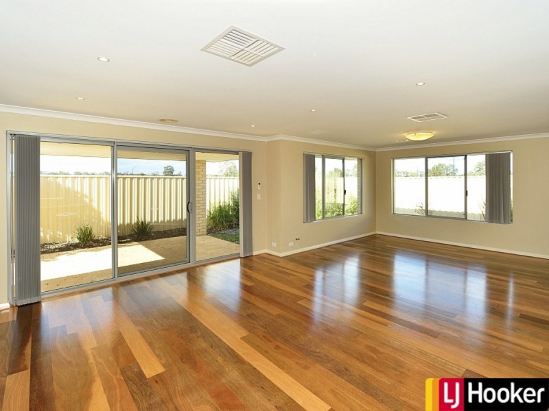 2 Mystery Way, Dudley Park WA 6210