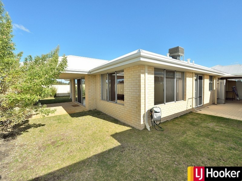 2 Mystery Way, Dudley Park WA 6210