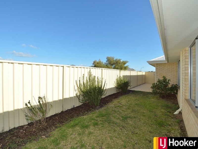 2 Mystery Way, Dudley Park WA 6210