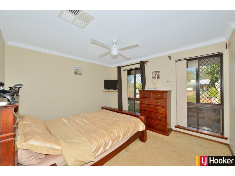 44 Kookerbrook Street, Dudley Park WA 6210