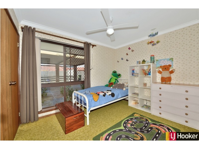 44 Kookerbrook Street, Dudley Park WA 6210