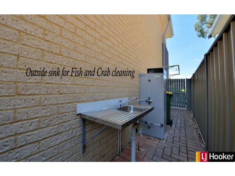 24/1 Mariners Cove Drive, Dudley Park WA 6210