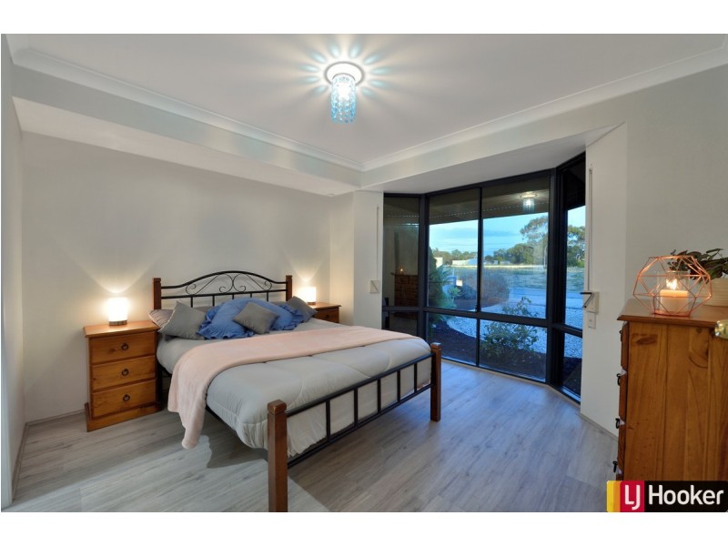 3 Cane Road, Greenfields WA 6210