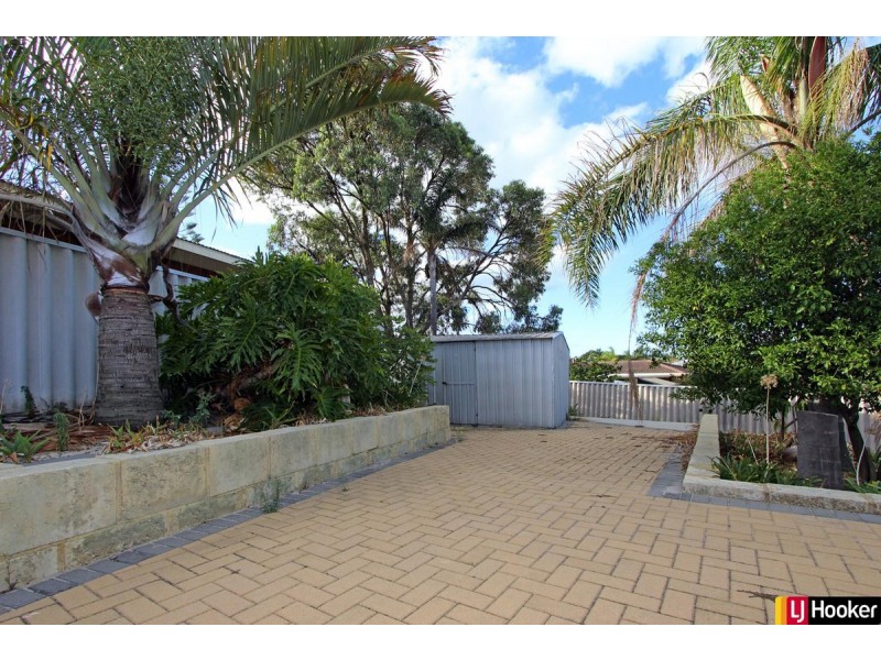 2 Hickory Court, Halls Head WA 6210