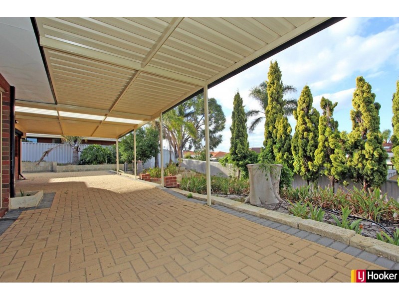 2 Hickory Court, Halls Head WA 6210
