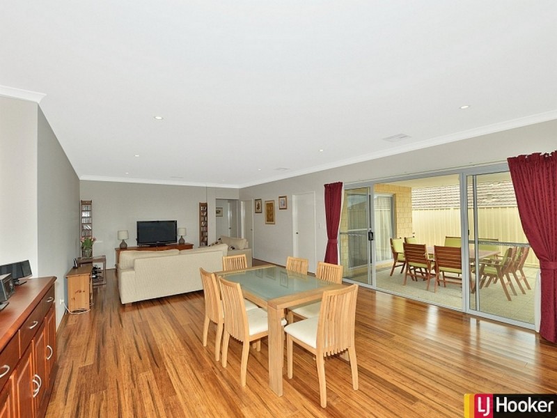 51 Catalina Drive, Lakelands WA 6180