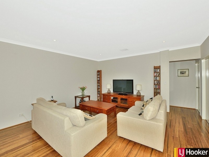 51 Catalina Drive, Lakelands WA 6180