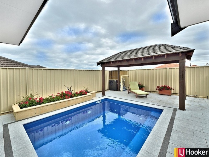 51 Catalina Drive, Lakelands WA 6180