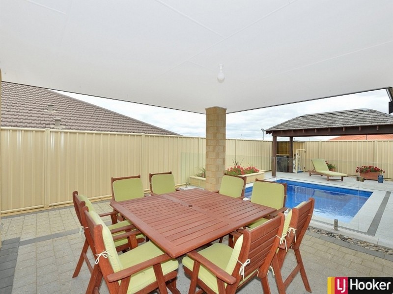 51 Catalina Drive, Lakelands WA 6180