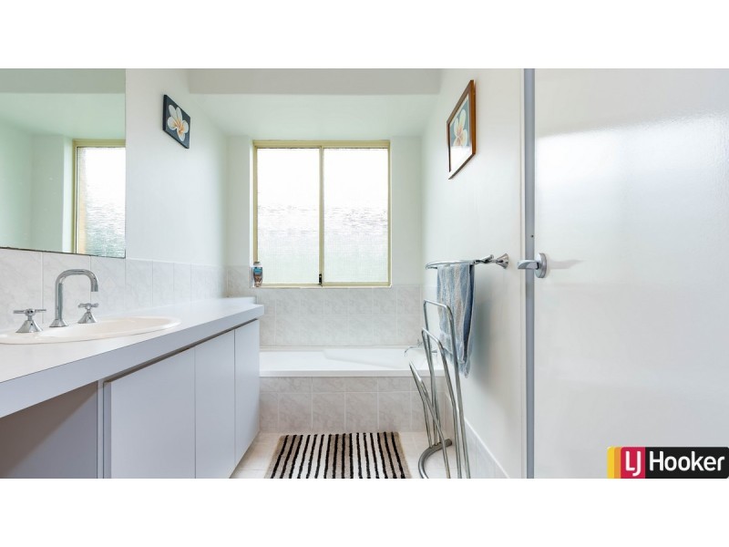 19 Willoughbridge Crescent, Erskine WA 6210