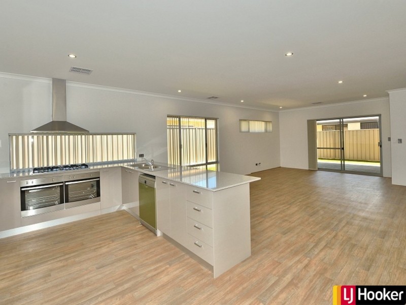 13 Crimson Road, Karnup WA 6176