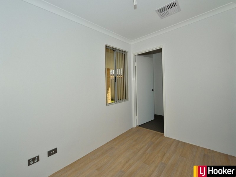 13 Crimson Road, Karnup WA 6176