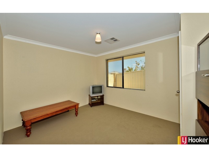 10 Innes Parkway, Lakelands WA 6180