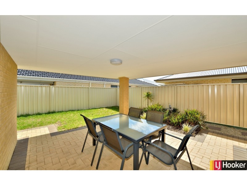 10 Innes Parkway, Lakelands WA 6180