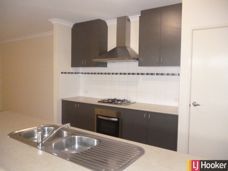 15 Bremer Way, South Yunderup WA 6208