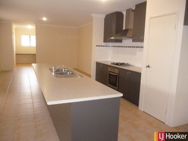 15 Bremer Way, South Yunderup WA 6208