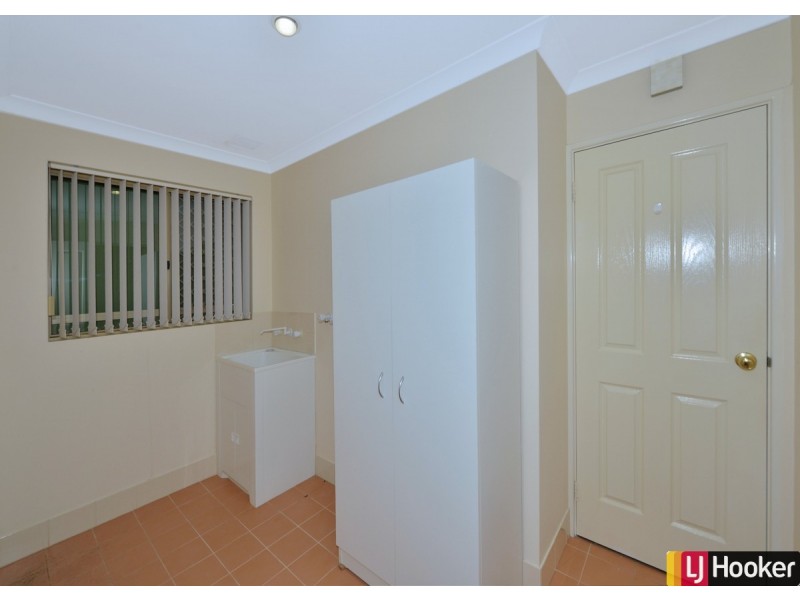 77B Leighton Road, Halls Head WA 6210