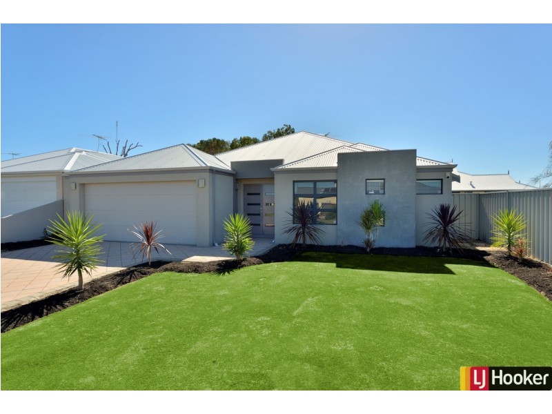 31 Hudson Drive, Dudley Park WA 6210