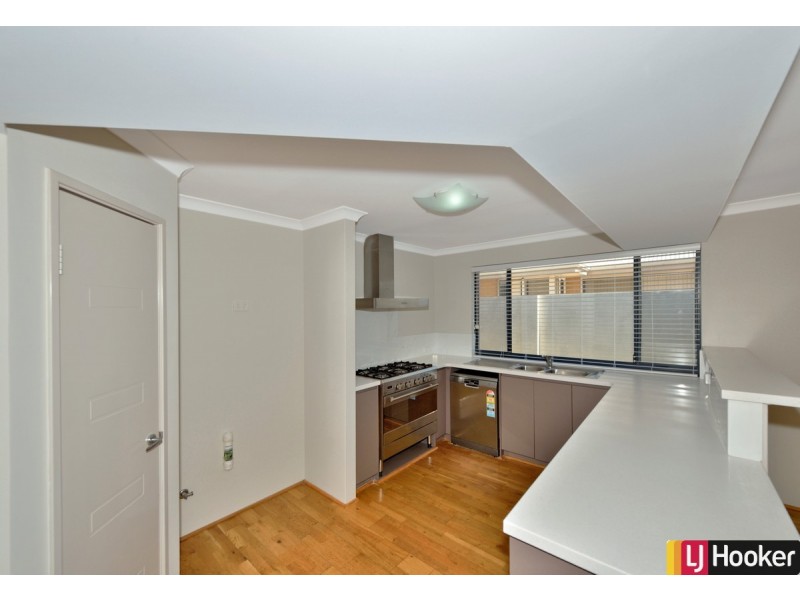 31 Hudson Drive, Dudley Park WA 6210