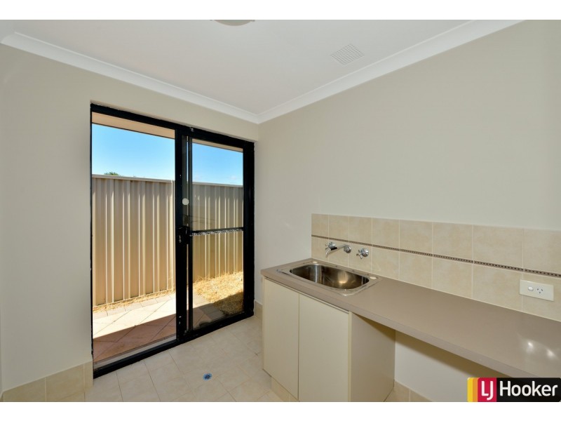 31 Hudson Drive, Dudley Park WA 6210