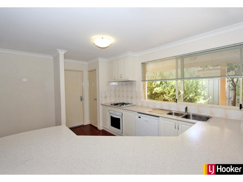 2 Saffron Loop, Falcon WA 6210