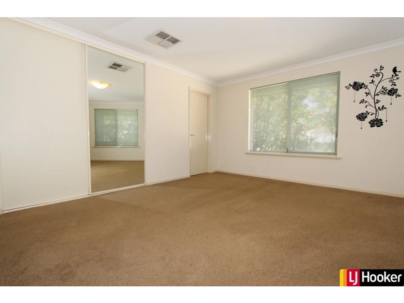 2 Saffron Loop, Falcon WA 6210