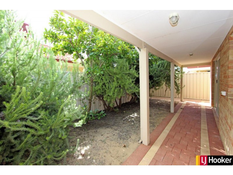 2 Saffron Loop, Falcon WA 6210