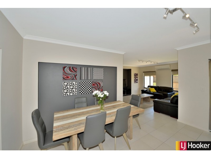 22 Wanjeep Street, Dudley Park WA 6210