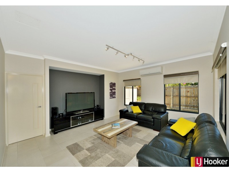 22 Wanjeep Street, Dudley Park WA 6210