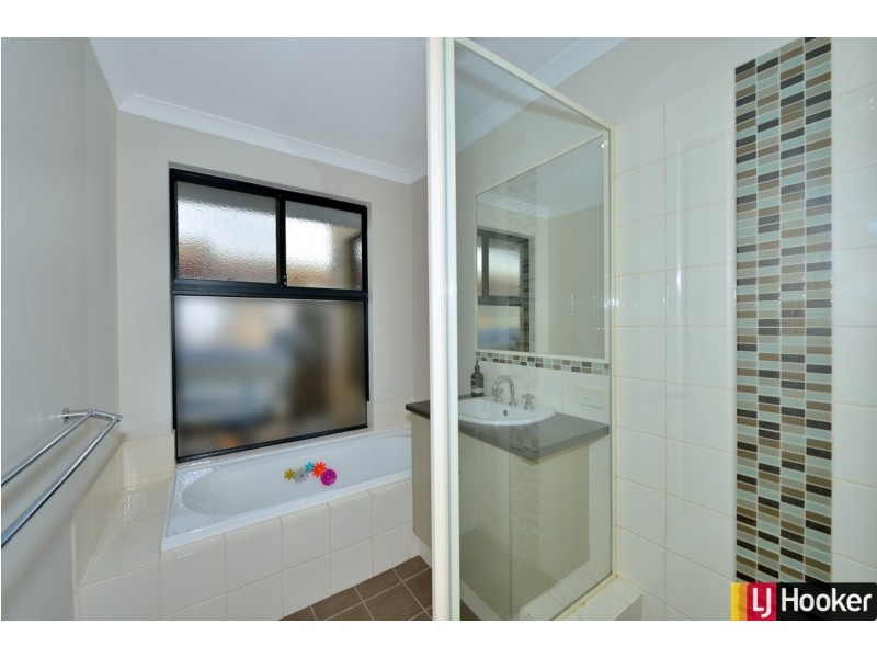 22 Wanjeep Street, Dudley Park WA 6210