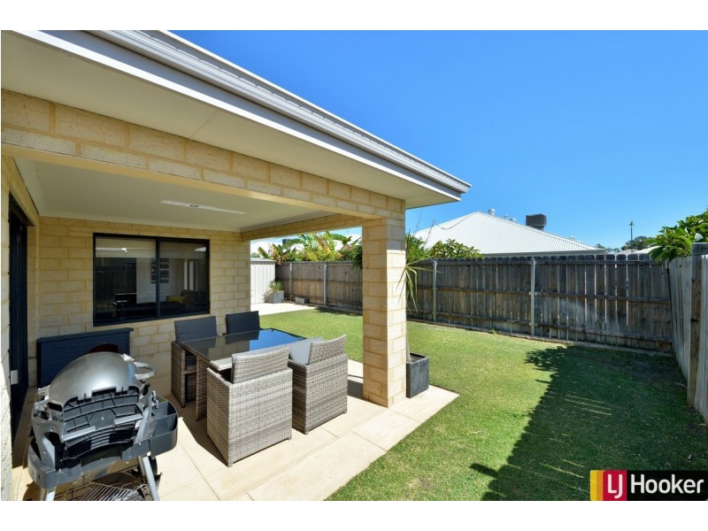 22 Wanjeep Street, Dudley Park WA 6210