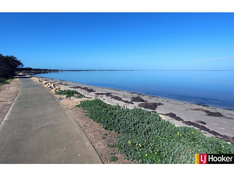 22 Wanjeep Street, Dudley Park WA 6210