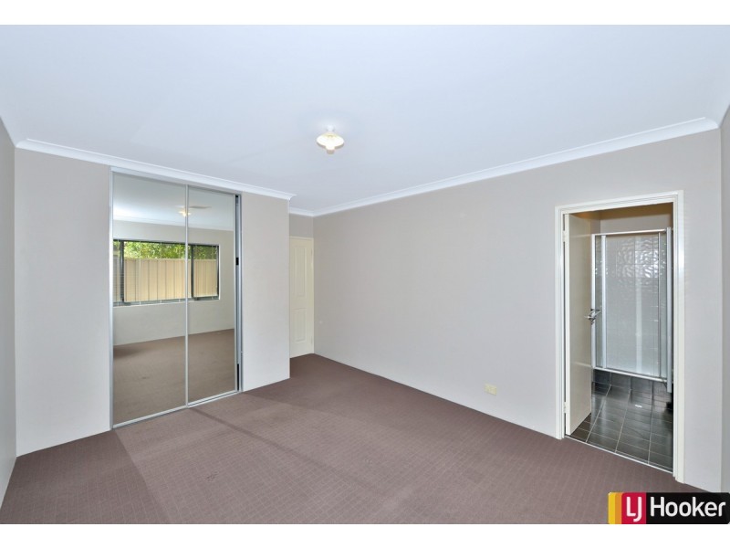 8A Loxton Street, Dudley Park WA 6210